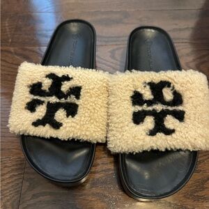 Tory Burch Double T Faux-Shearling Platform